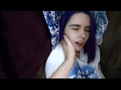 ❤️ Ya sami kanwata a cikin kabad ya taimaka mata ❤️❌ Batsa na Gida ❌
